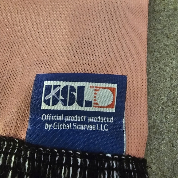 ATX Womens Soccer Pink Black Scarf 2024‎ Austin Texas - Picture 4 of 6